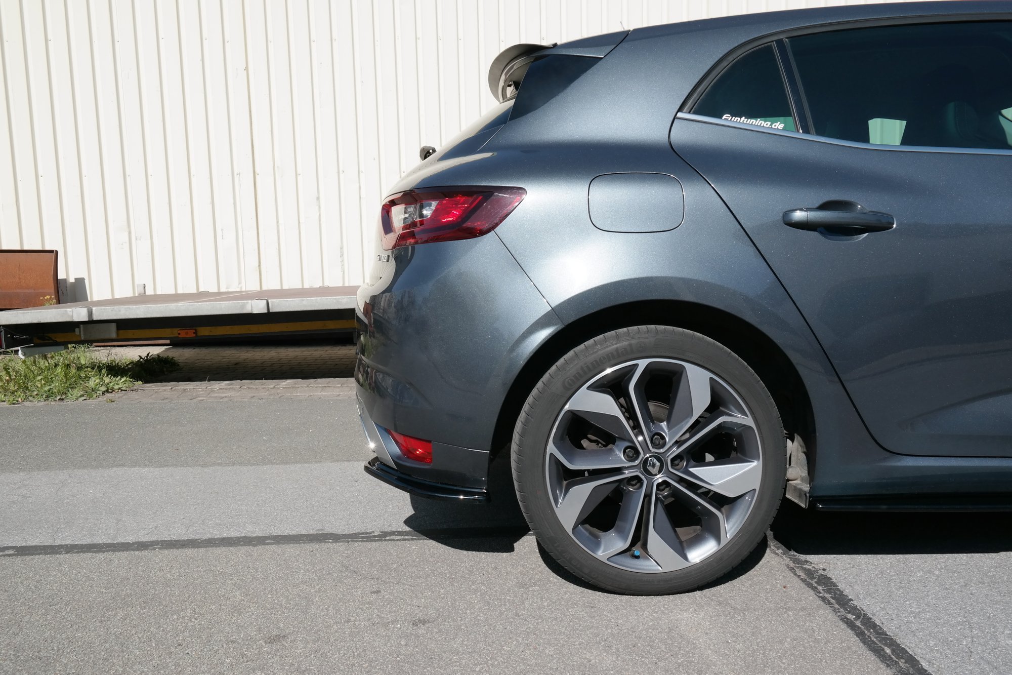 Rear Side Splitters Renault Megane MK4 Gt-line (2016-) - 4