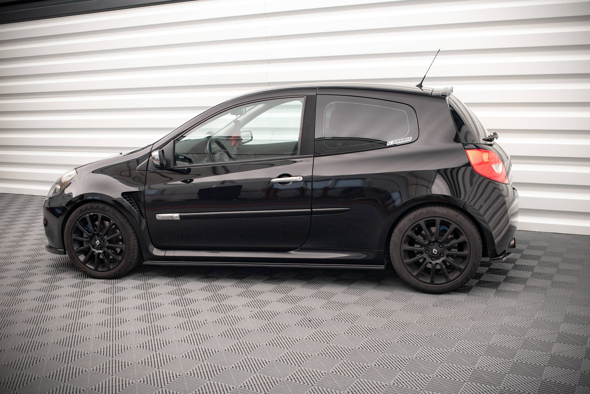 Rear Side Splitters Renault CLIO MK3 RS (2006-2009) - 2