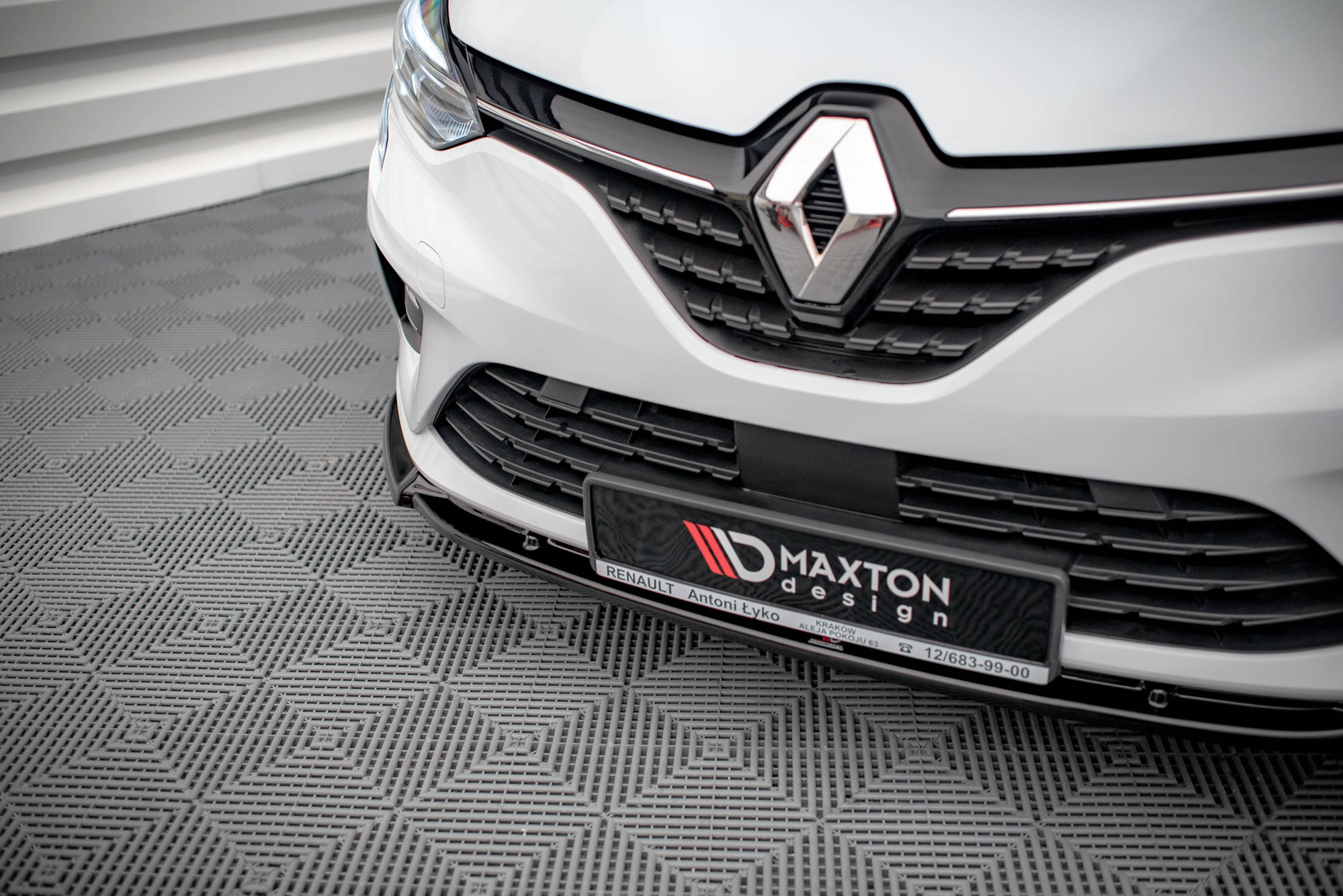 Front Splitter V.2 Renault CLIO MK5 (2019-) - 4