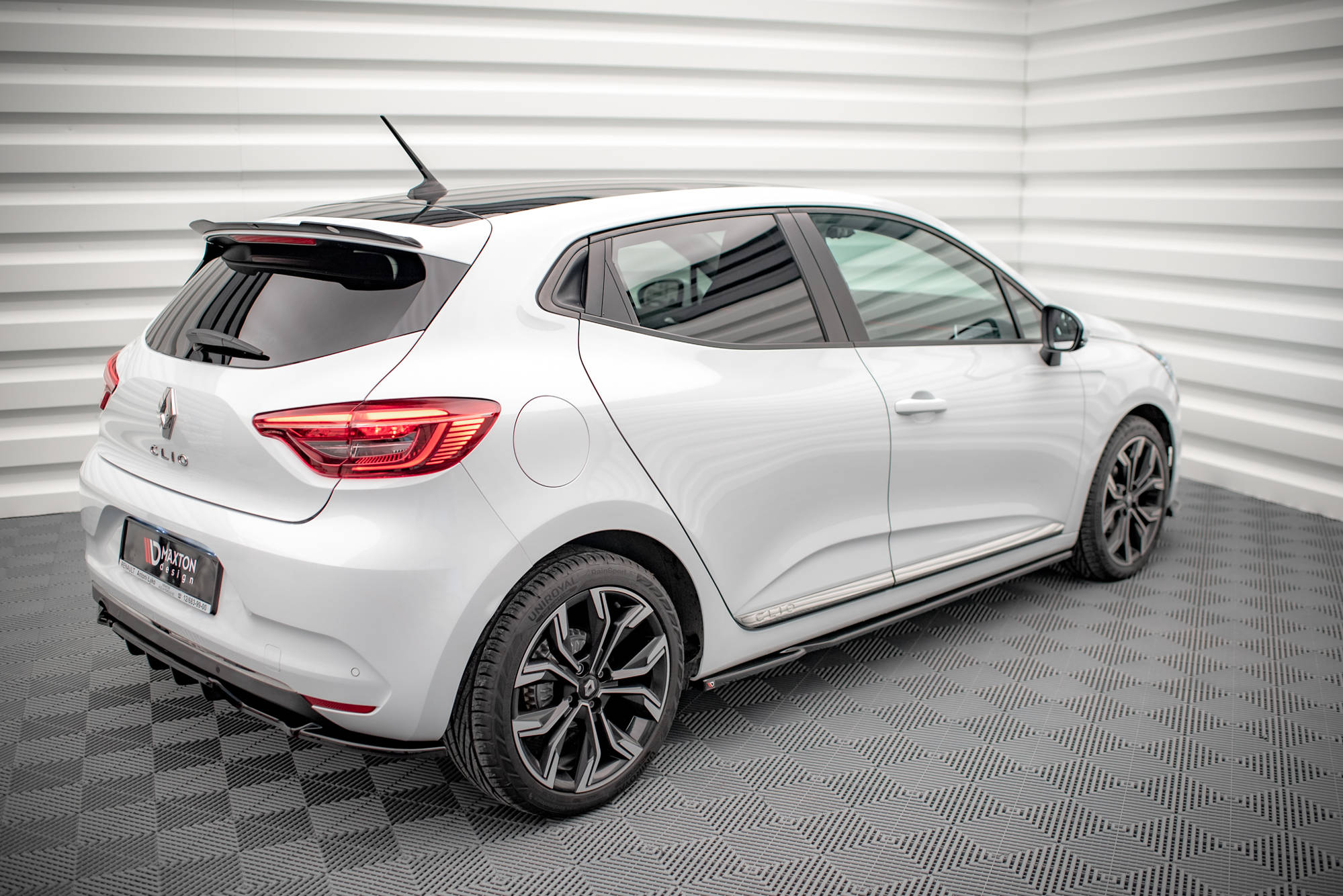 Side Skirts Diffusers Renault CLIO MK5 (2019-) - 2