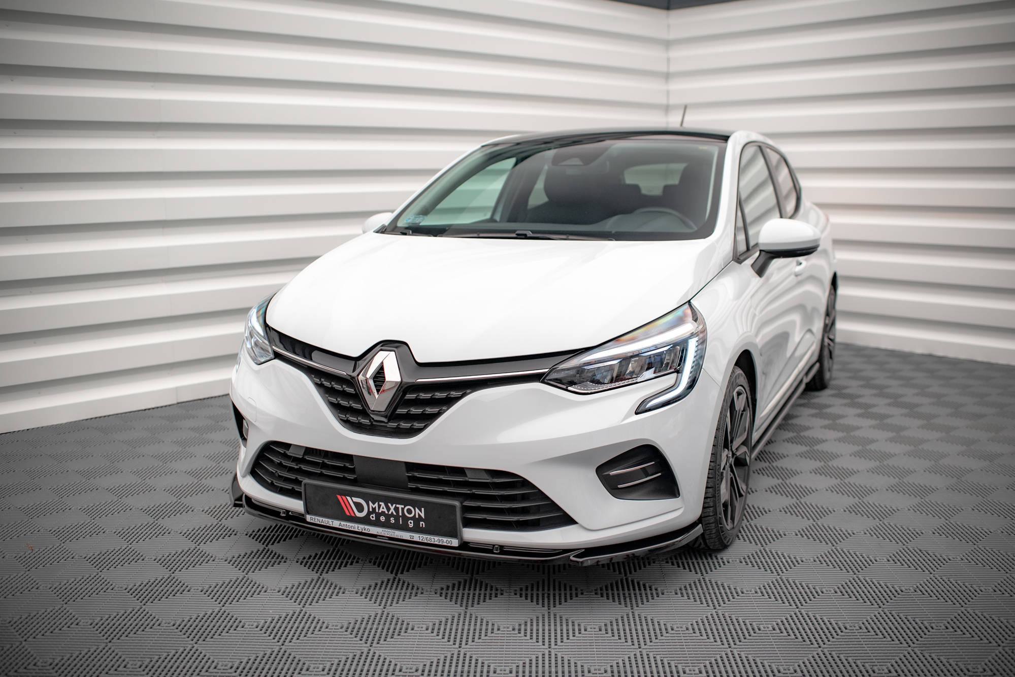 Front Splitter V.1 Renault CLIO MK5 (2019-) - 2
