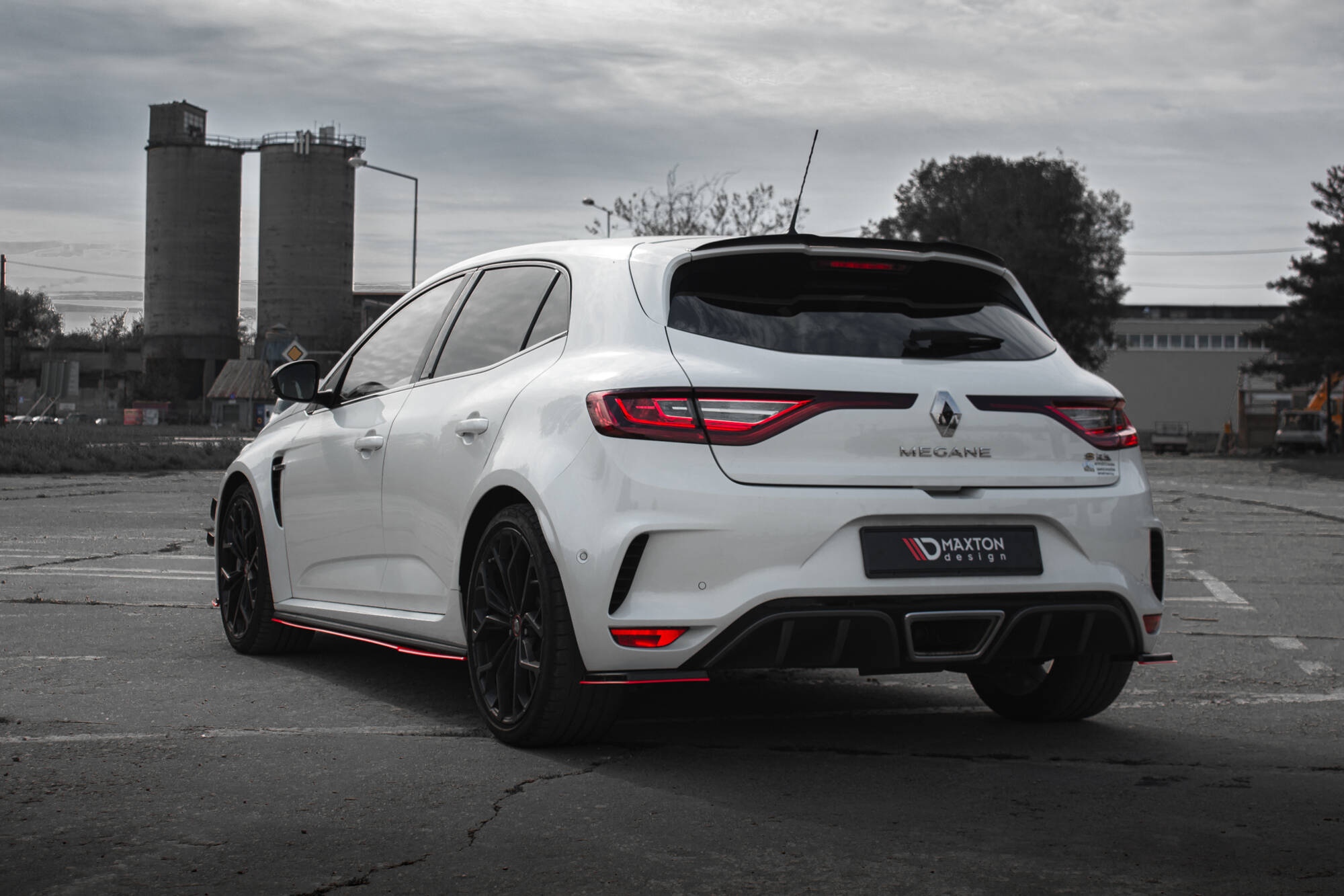 Rear Side Splitters V.2 Renault Megane RS Mk4 - 3