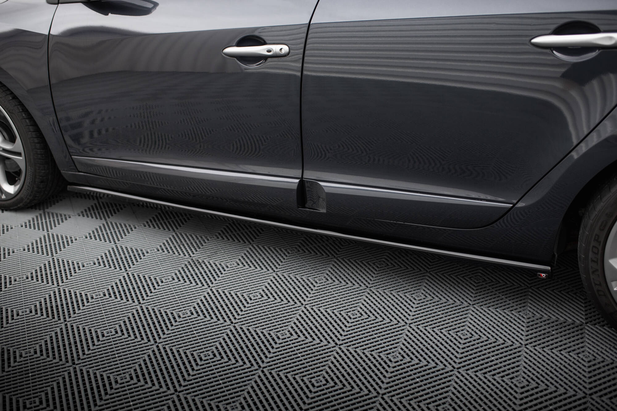 Side Skirts Diffusers Renault Megane GT Mk3 Facelift - 4
