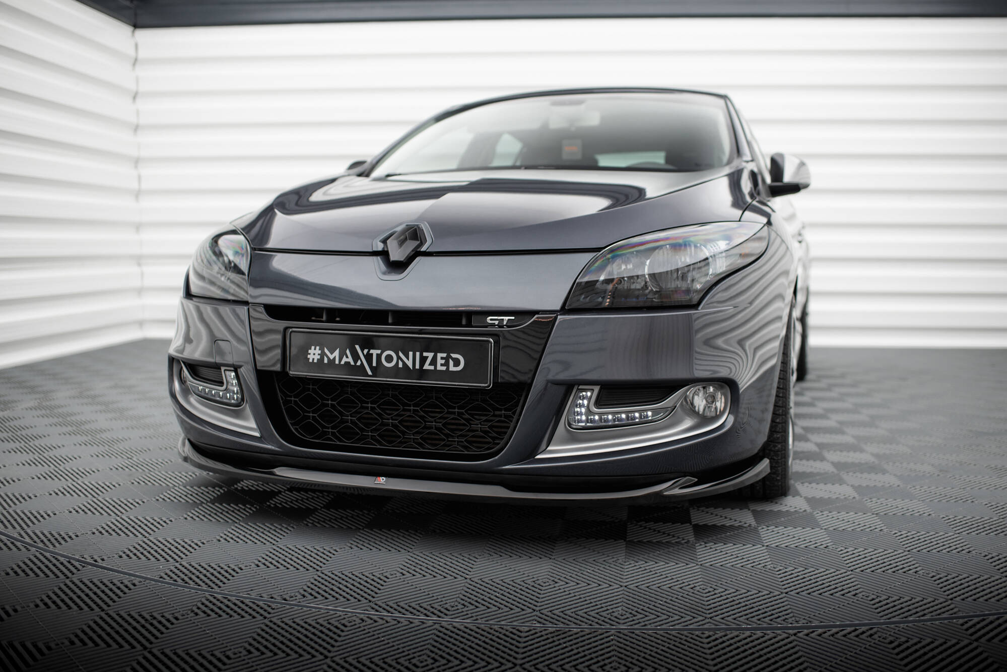 Front Splitter V.2 Renault Megane GT Mk3 Facelift - 3