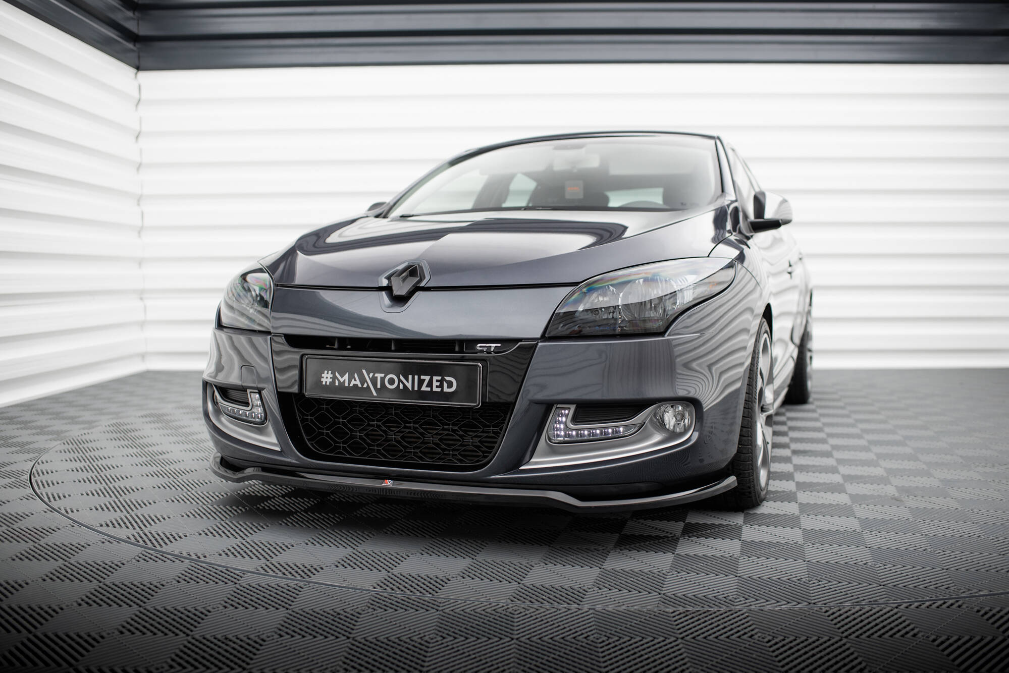 Front Splitter V.1 Renault Megane GT Mk3 Facelift - 3