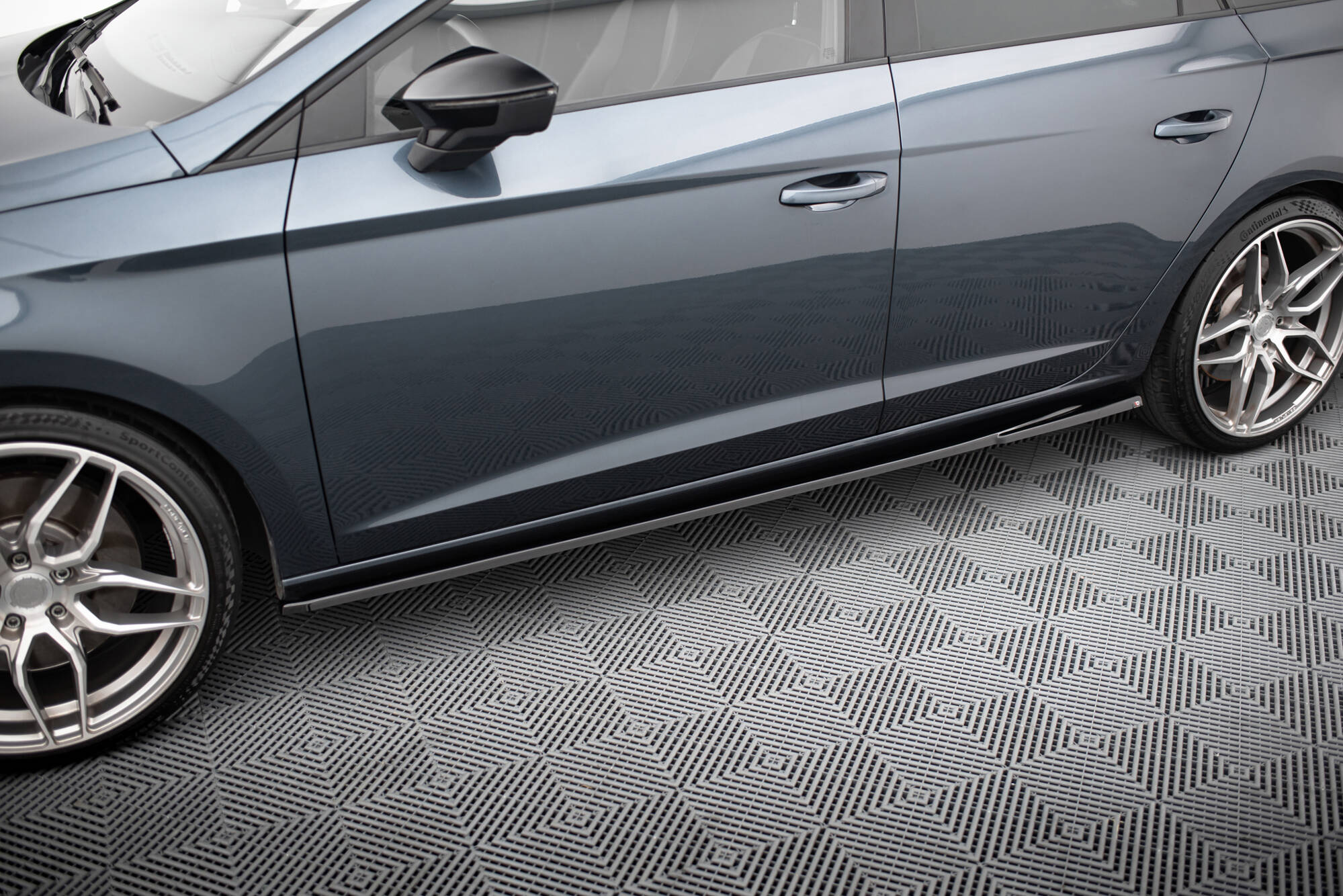 Side Skirts Diffusers V.5 Seat Leon Mk3 Cupra / FR Facelift - 3