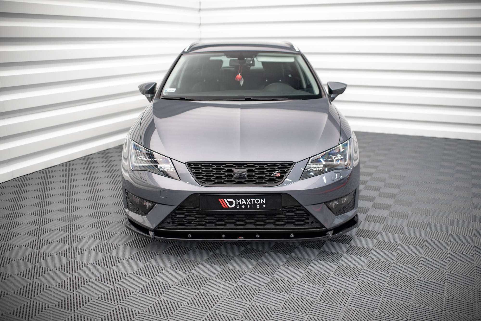 Front Splitter V.1 Seat Leon FR / Cupra MK3 (2012-2016) - 2