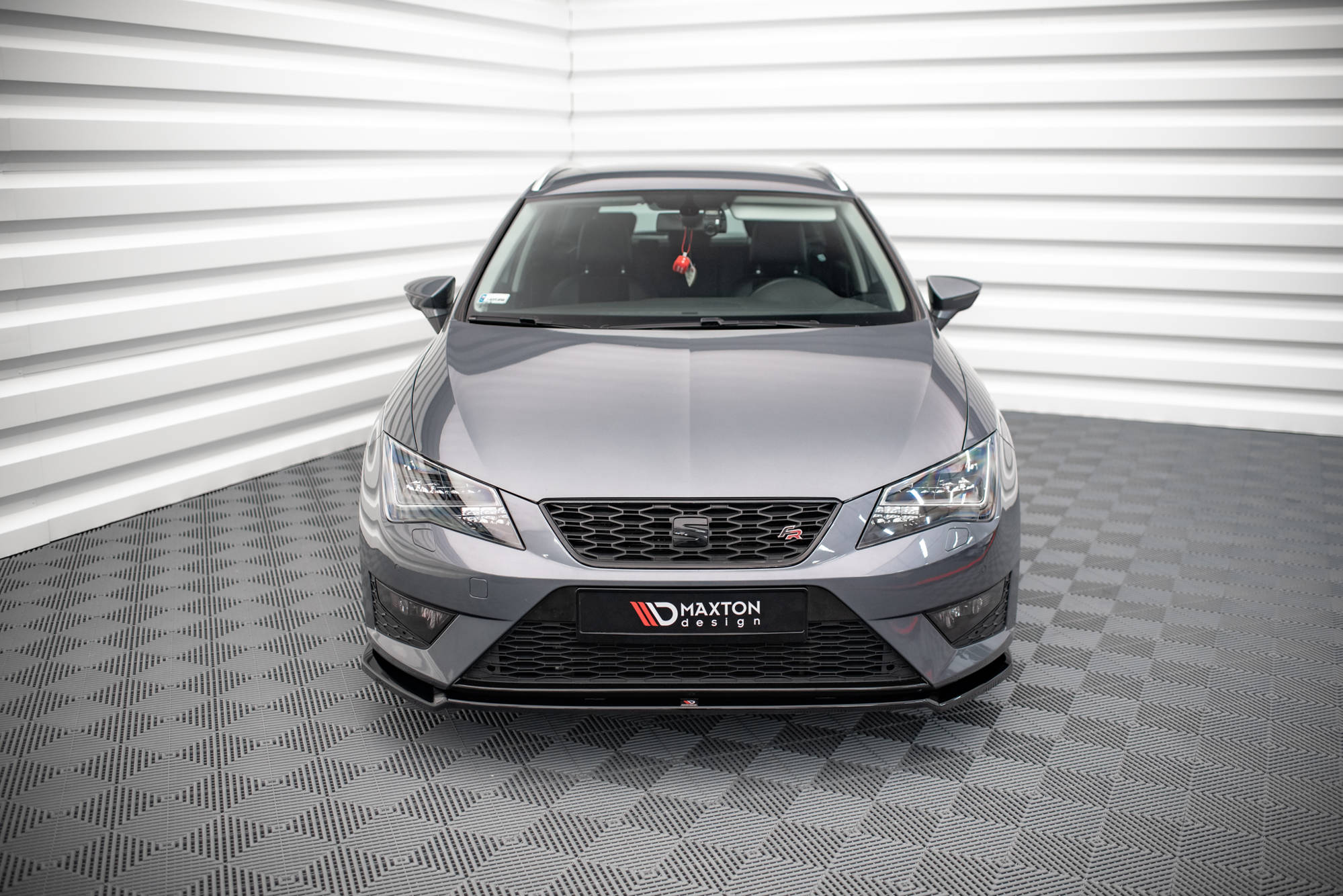 Front Splitter V.2 Seat Leon FR / Cupra MK3 (2012-2016) - 2