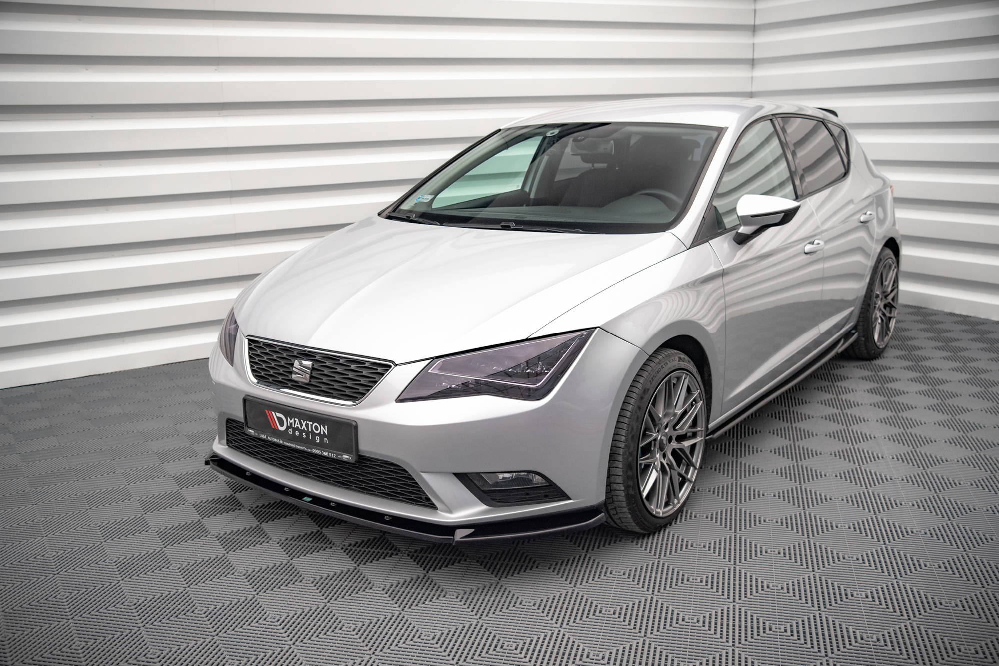 FRONT SPLITTER V.1 SUITABLE FOR SEAT LEON MK3 – MAXTON DESIGN - 3