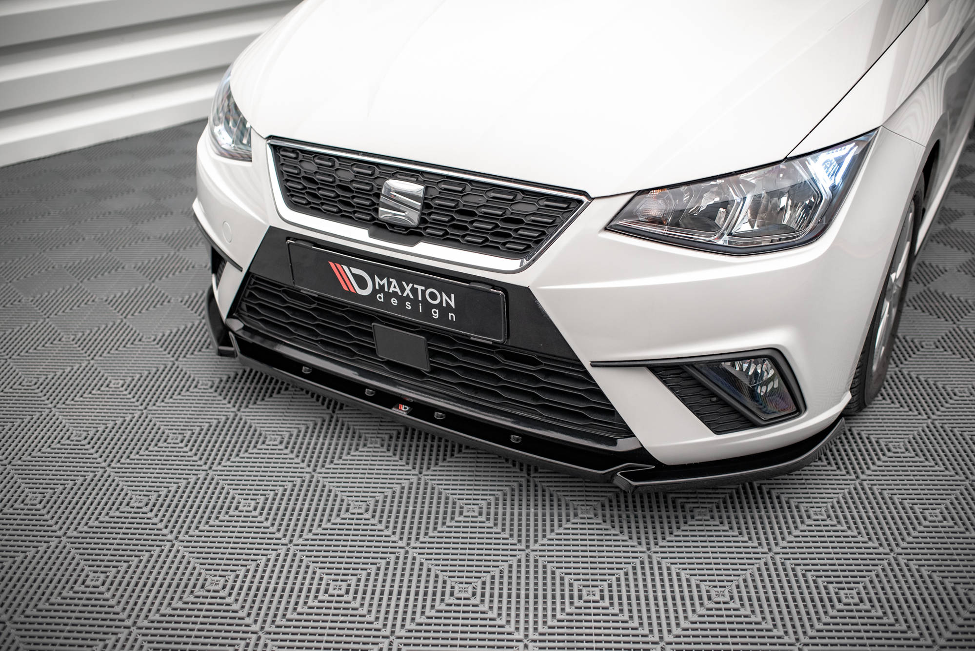 Front Splitter V.2 Seat Ibiza FR / Standard Mk5 - 2