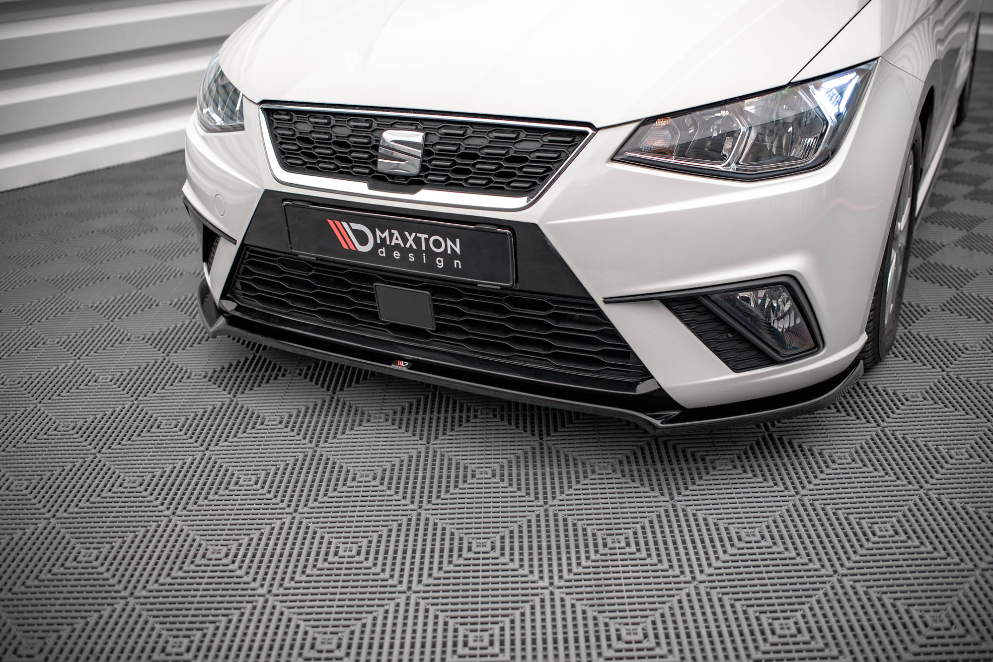 Front Splitter V.3 Seat Ibiza FR / Standard Mk5 - 3