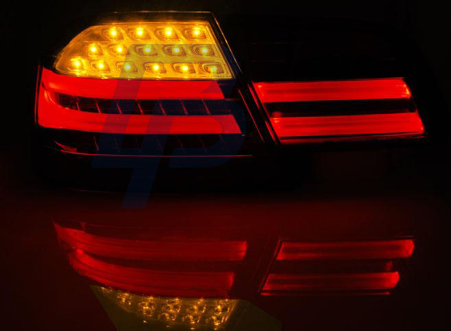 BMW E92  09.06-03.10 RED SMOKE LED TAILLIGHTS BAR - 4