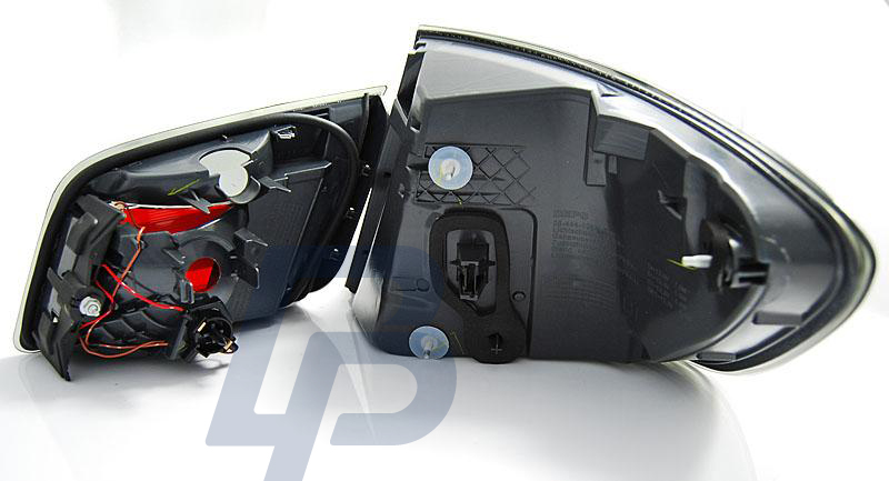 BMW F10 10-07.13 RED WHITE LED TAILLIGHTS BAR - 3
