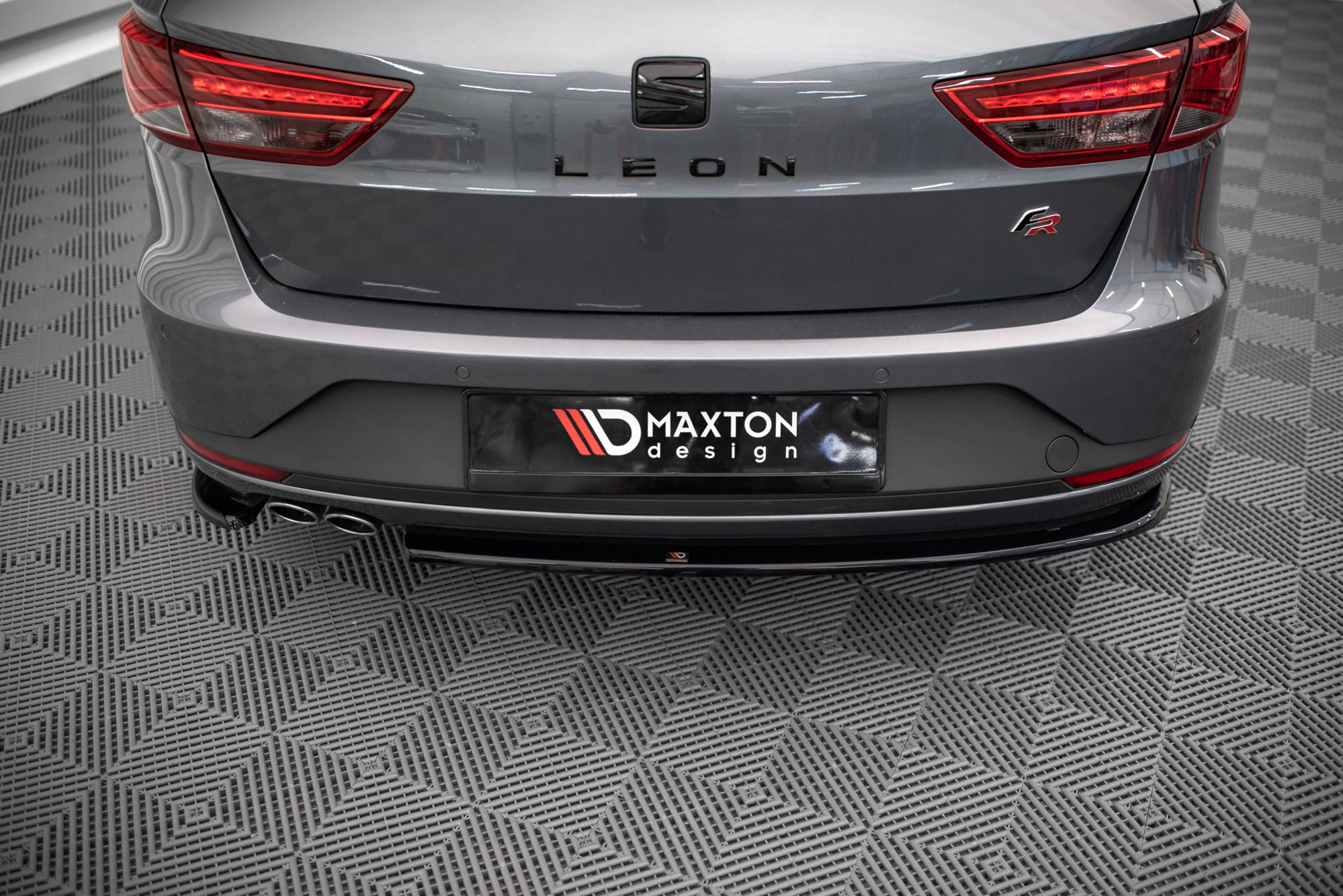 Rear Side Splitters V.1 Seat Leon FR Sportstourer MK3 (2012-2016) - 3