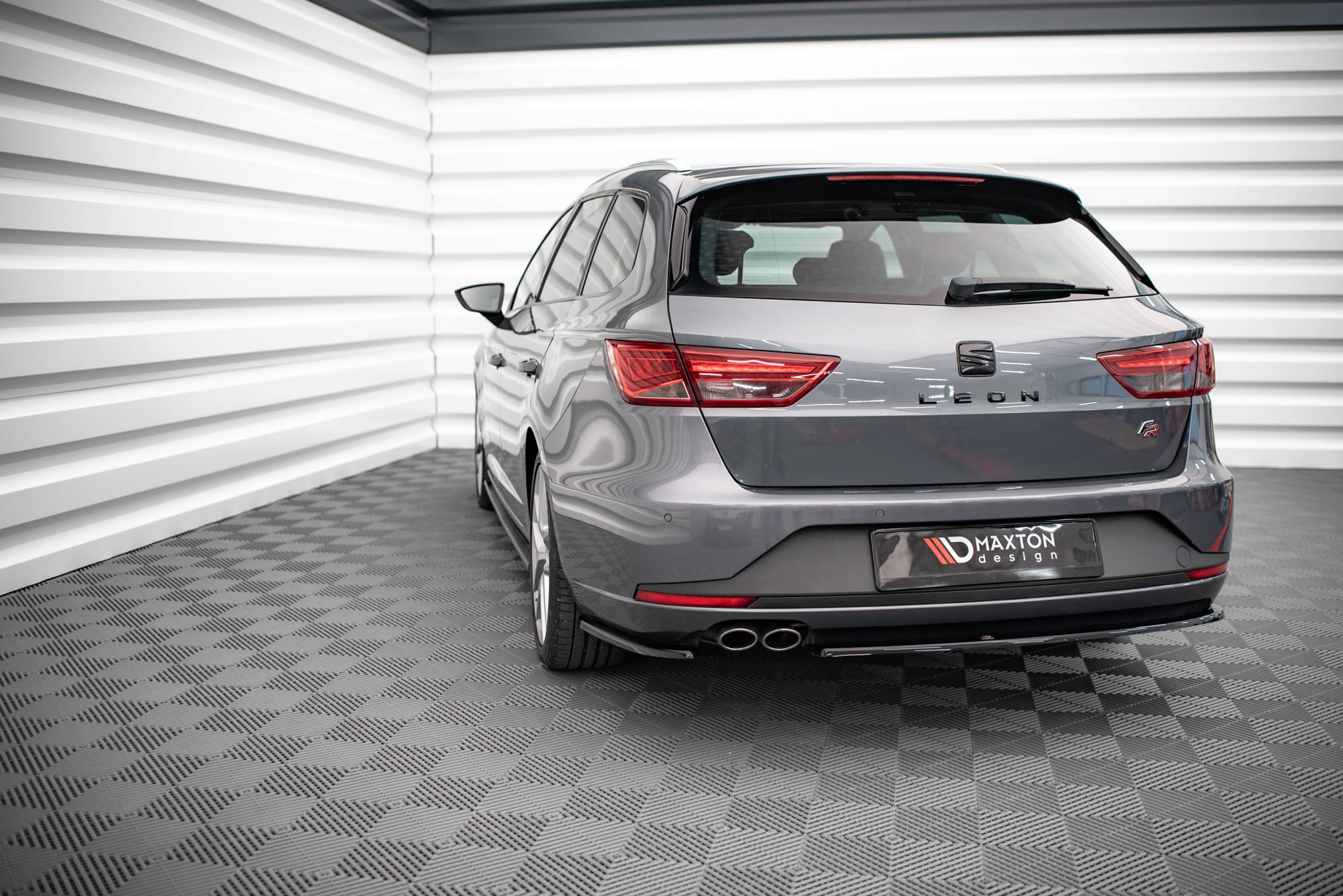 Rear Side Splitters V.1 Seat Leon FR Sportstourer MK3 (2012-2016) - 4