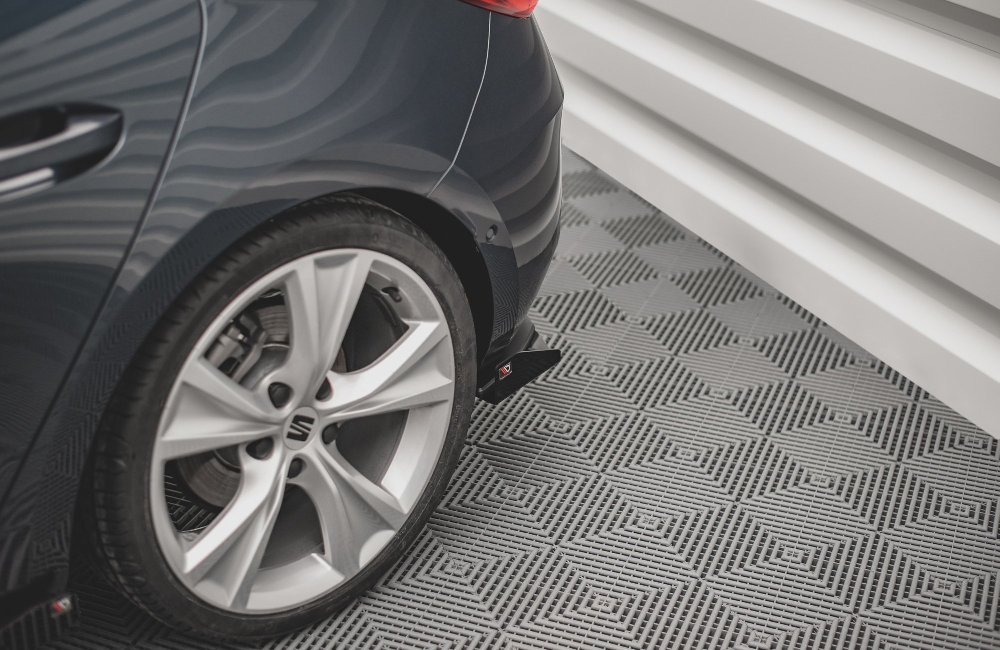 Rear Side Flaps Seat Leon FR Hatchback Mk4 - 2