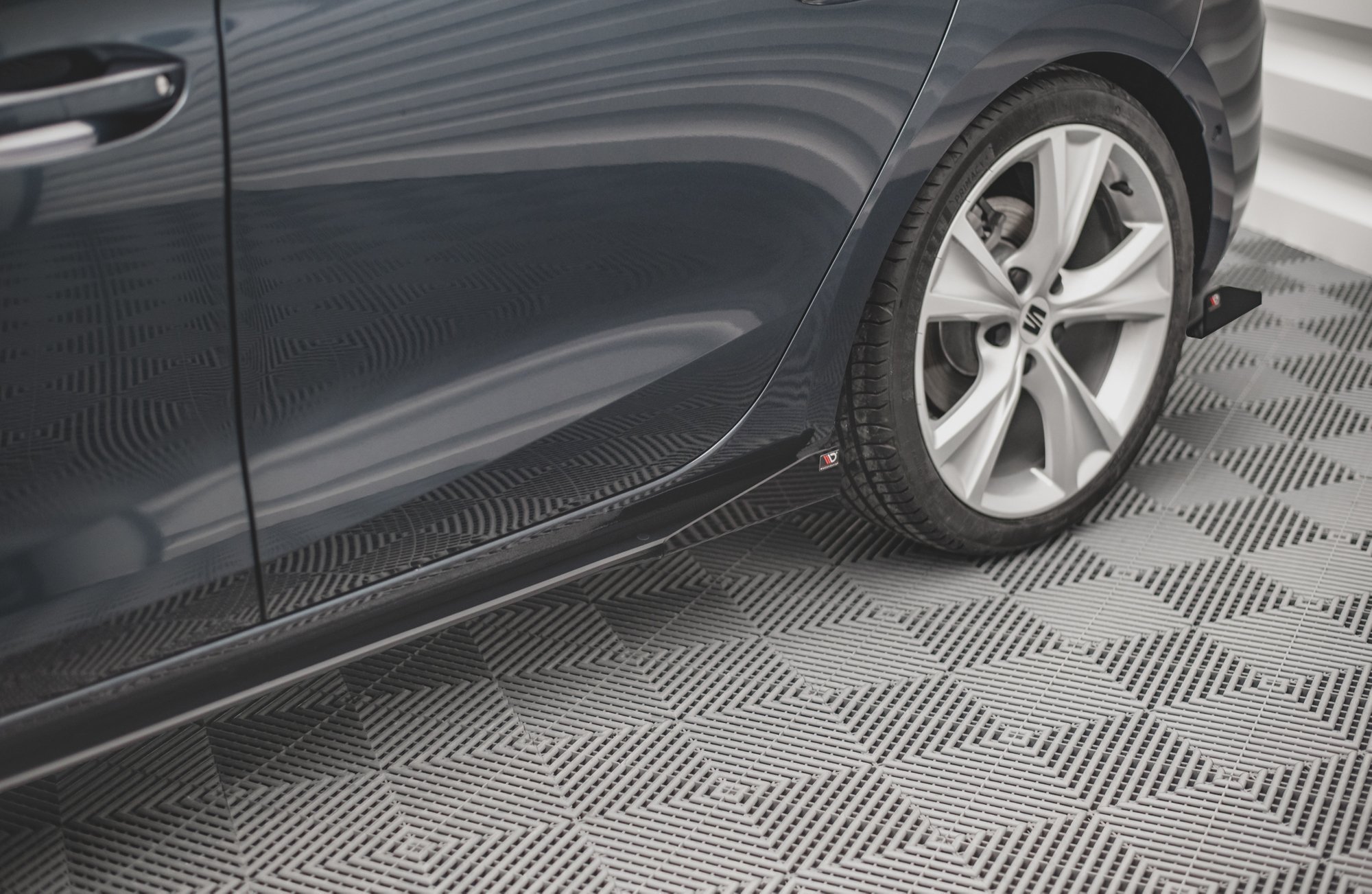 Side Flaps Seat Leon FR Mk4 - 3