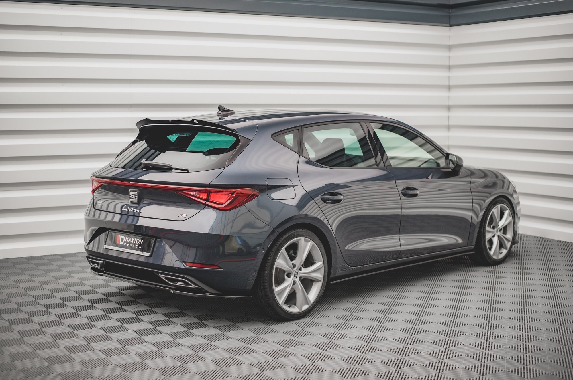 Central Rear Splitter Seat Leon FR Hatchback Mk4 - 2