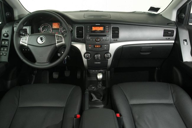 SSANGYONG KORANDO 7"  7" CUSTOM HEADUNIT - 3