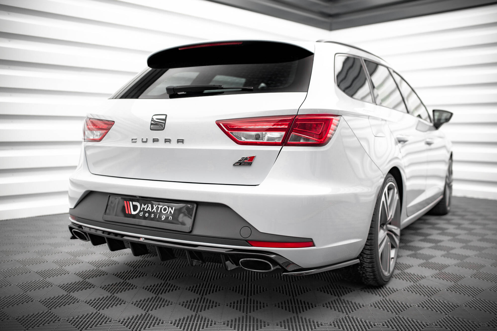 Rear Side Splitters V.2 Seat Leon Cupra Sportstourer Mk3 - 2