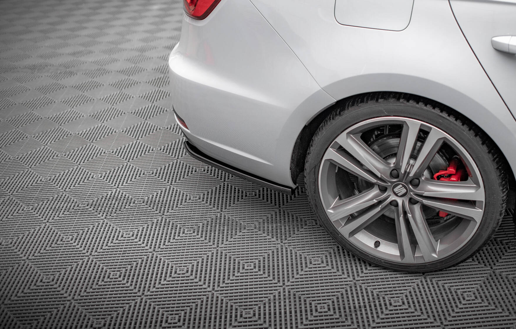 Rear Side Splitters V.1 Seat Leon Cupra Sportstourer Mk3 - 4