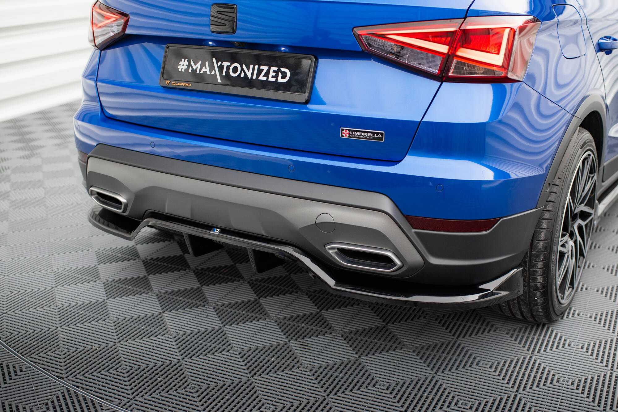 Central Rear Splitter (Vertical Bars) Seat Arona FR Mk1 Facelift - 5