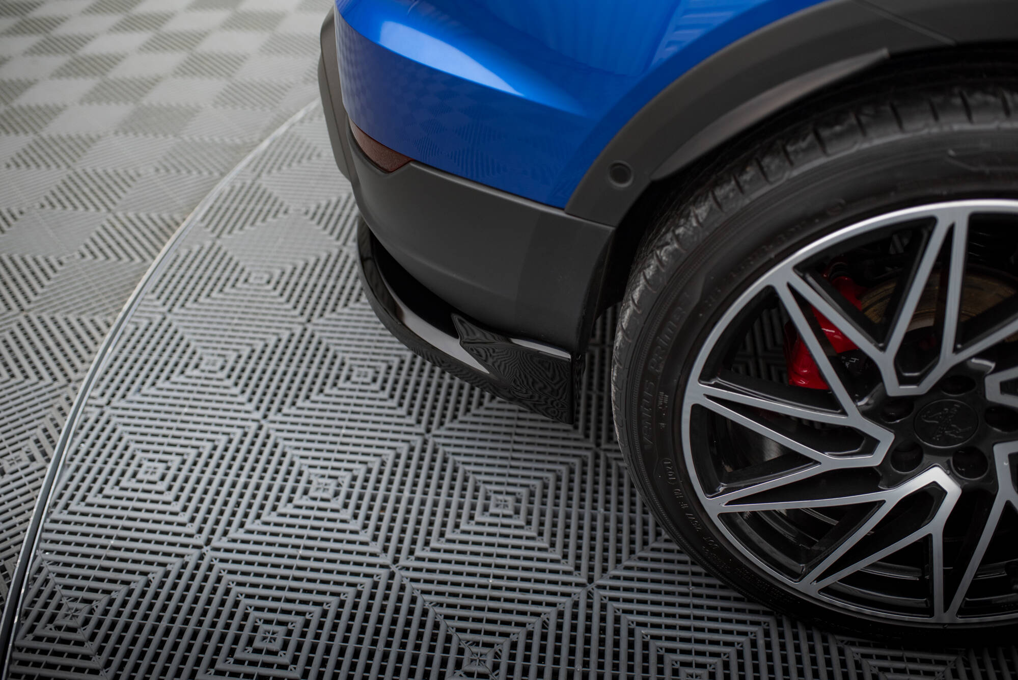 Central Rear Splitter (Vertical Bars) Seat Arona FR Mk1 Facelift - 4