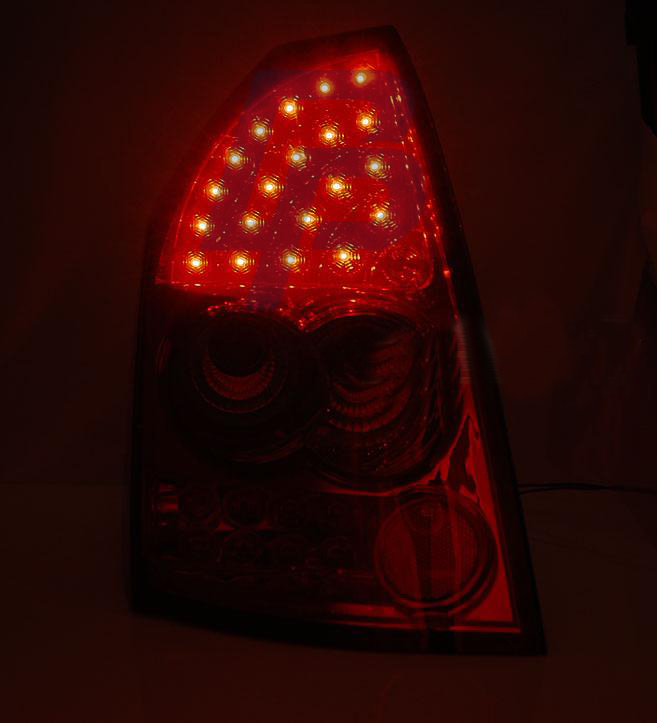 CHRYSLER 300C 05-08 RED SMOKE LED TAILLIGHTS - 3