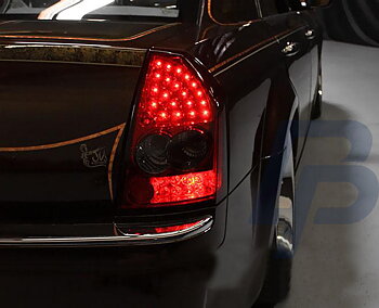 CHRYSLER 300C 05-08 RED SMOKE LED TAILLIGHTS