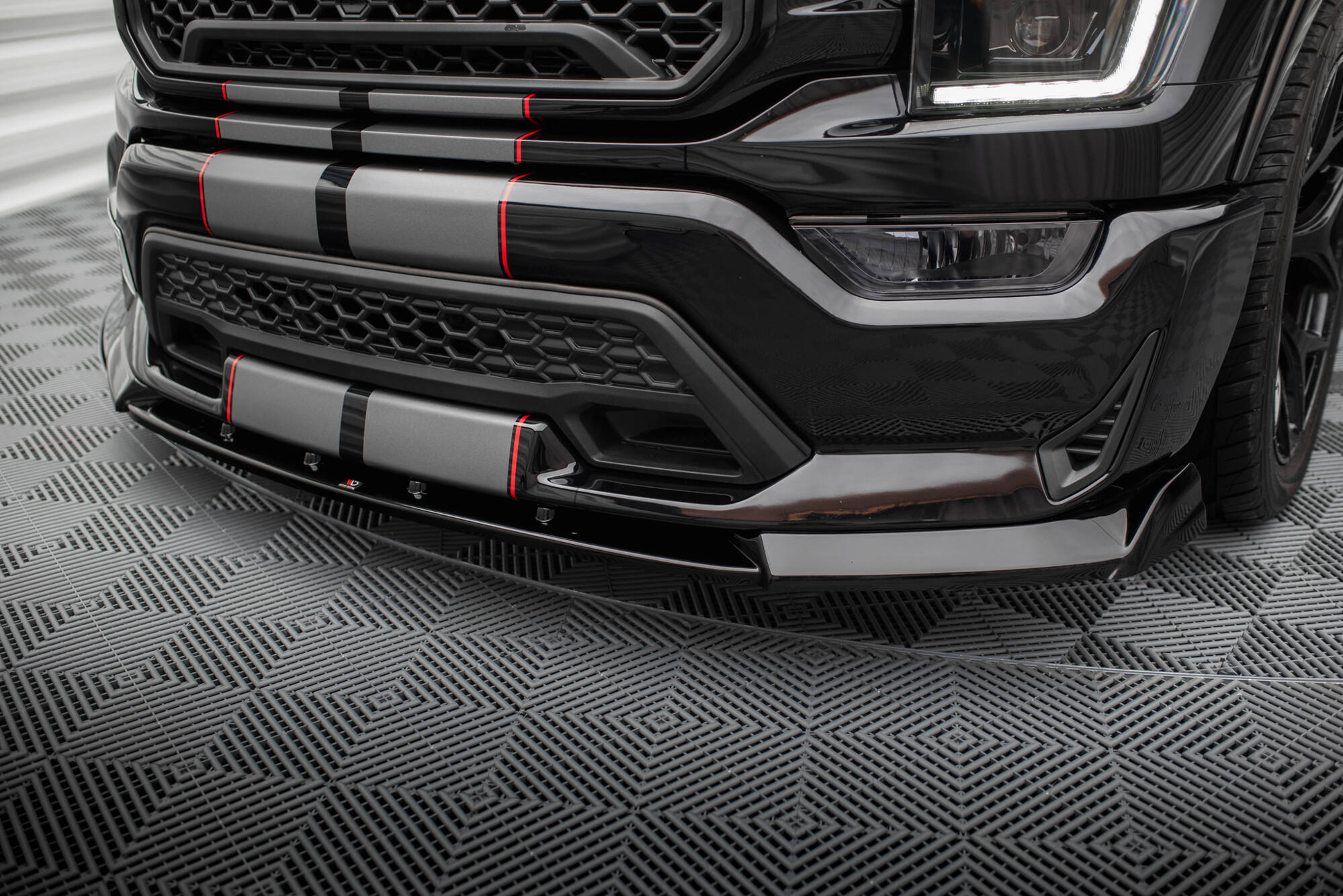 Front Splitter Shelby F150 Super Snake - 5