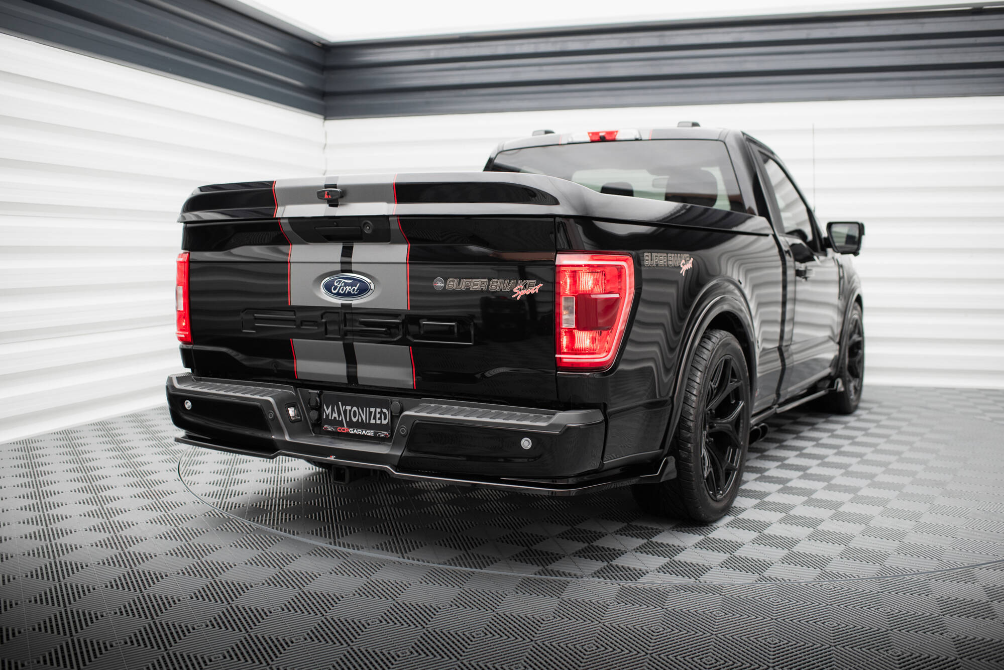 Central Rear Splitter Shelby F150 Super Snake - 5