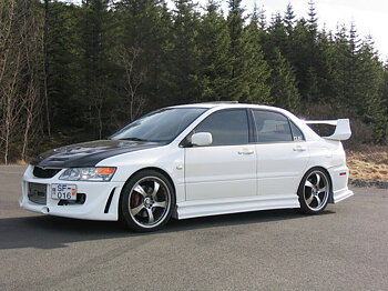 MITSUBISHI LANCER EVO VIII VS SIDESKIRTS [AIT]