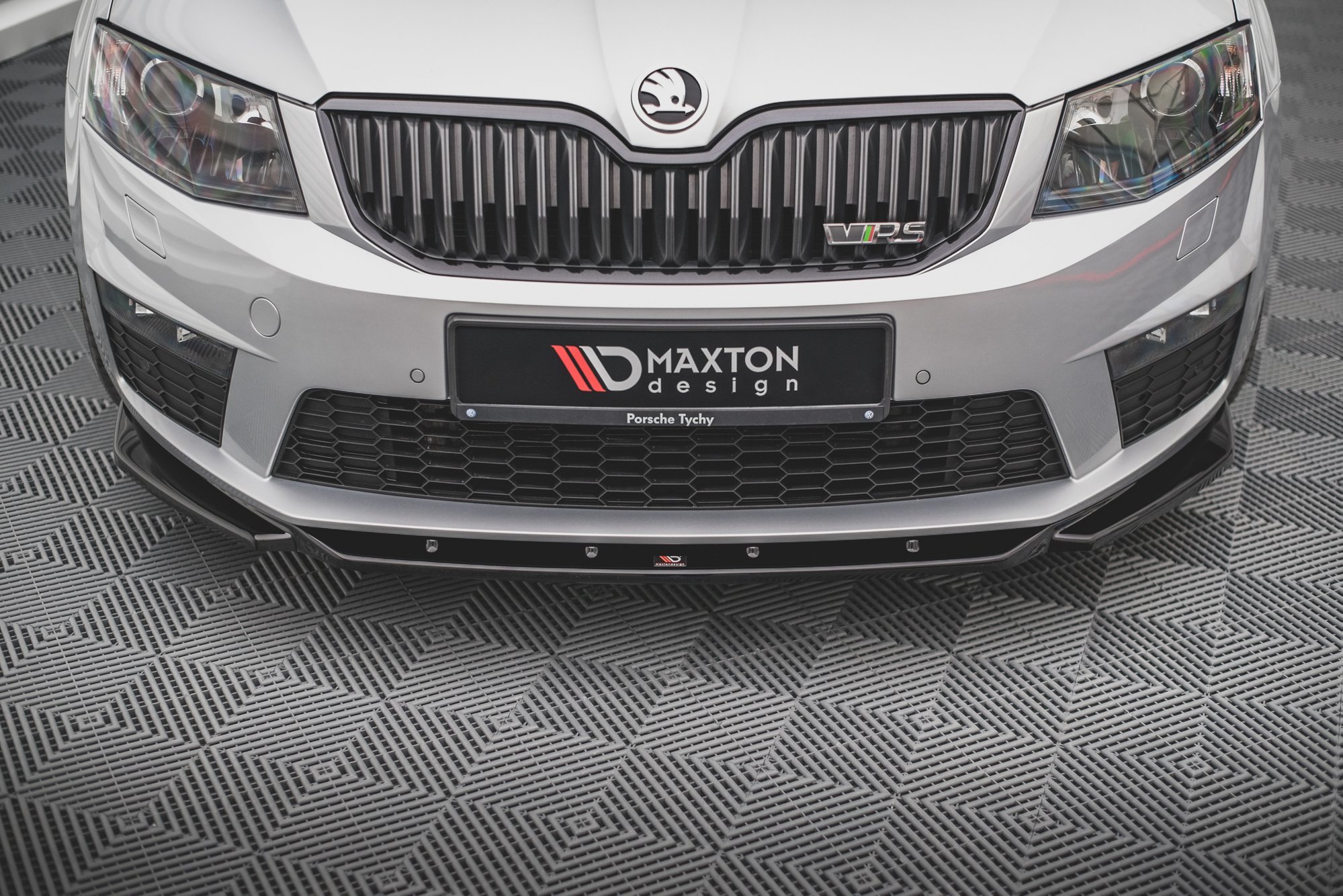 Front Splitter V.4 Skoda Octavia RS Mk3 (2013-2016) - 6