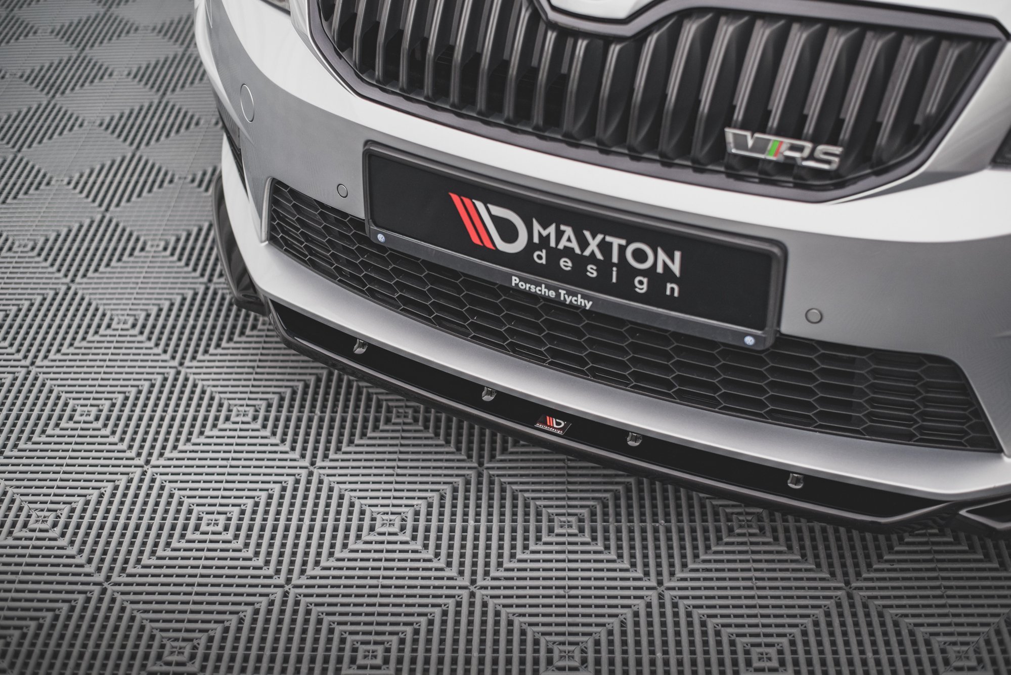 Front Splitter V.4 Skoda Octavia RS Mk3 (2013-2016) - 5
