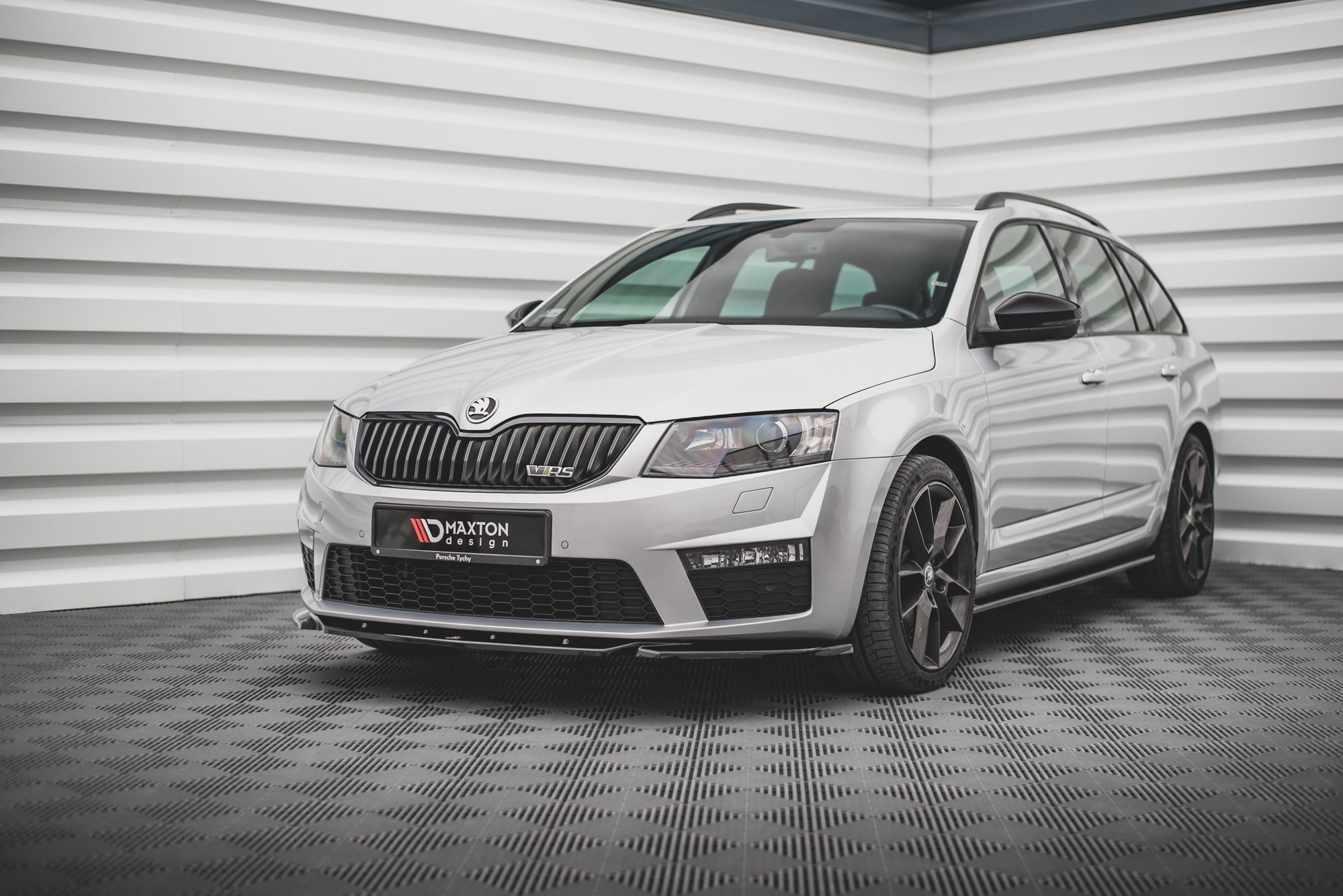 Front Splitter V.4 Skoda Octavia RS Mk3 (2013-2016) - 2