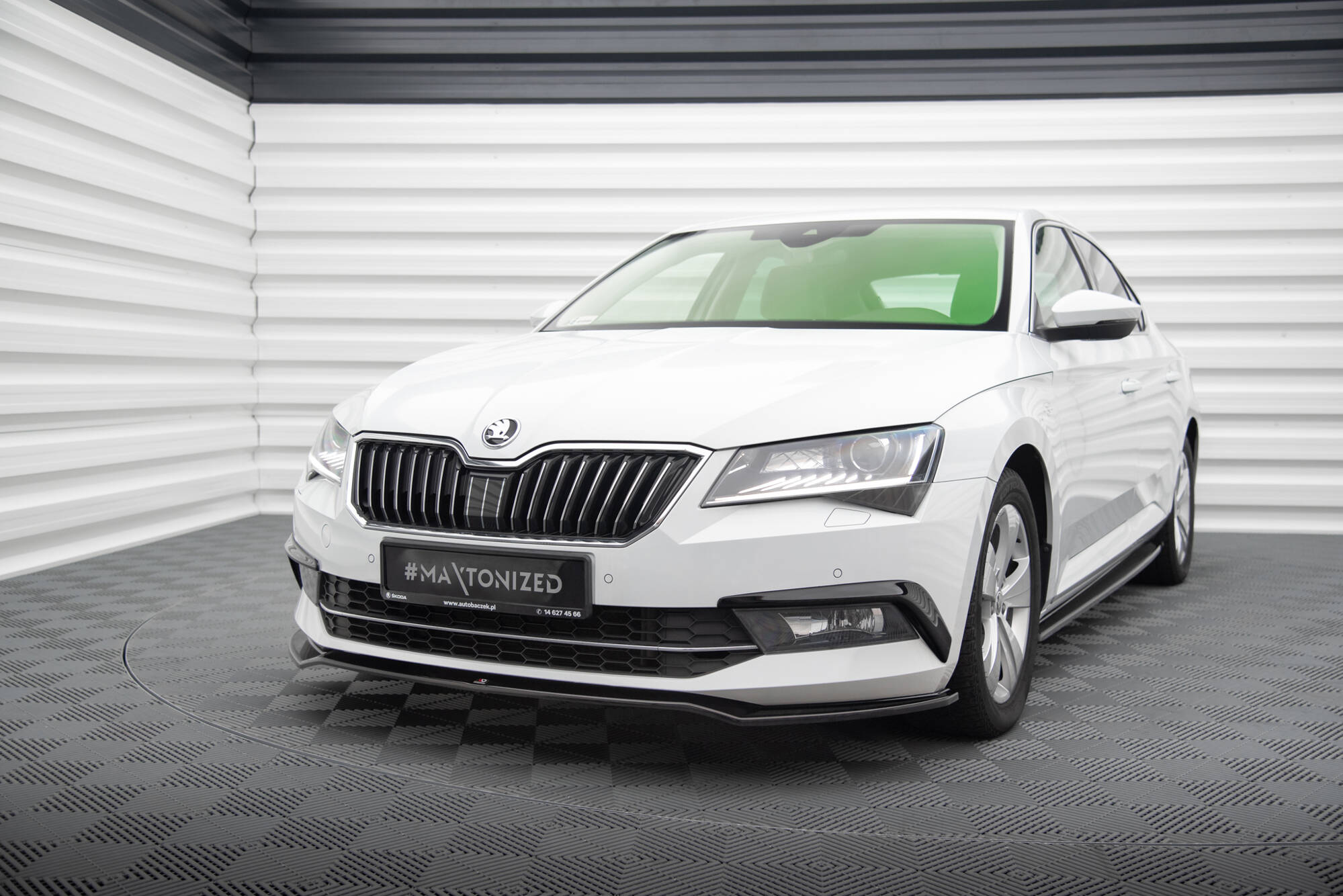 Front Splitter V.2 Skoda Superb Mk3 - 3