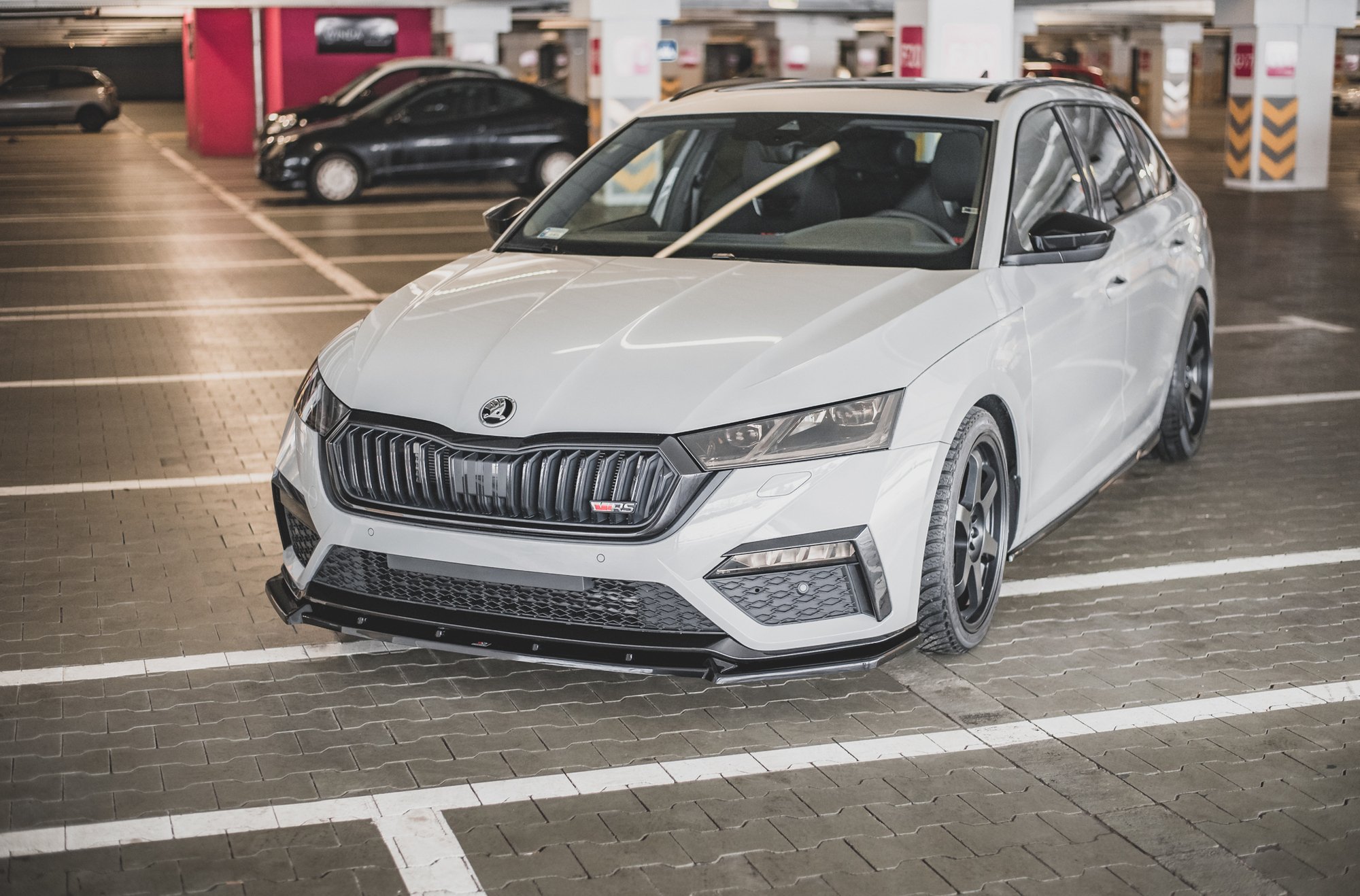 Front Splitter V.1 Skoda Octavia RS Mk4 (2020-) - 5