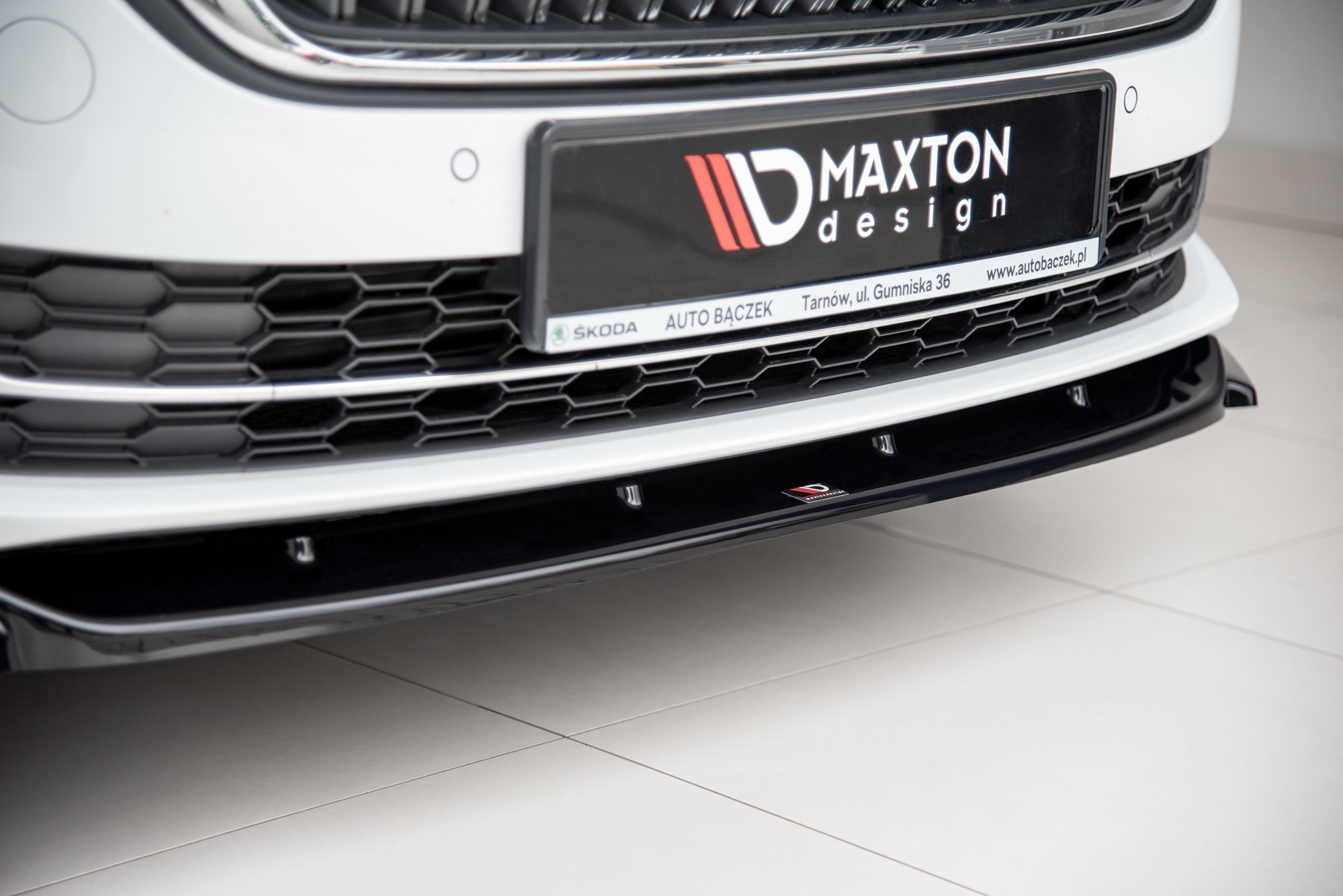 Front Splitter V1 Skoda Octavia MK4 (2019-) - 6