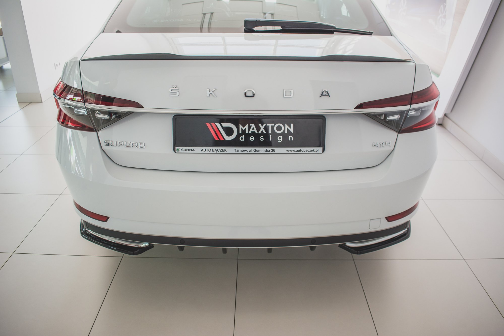 Rear Side Splitters Skoda Superb Mk3 FL Hatchback / Estate (2019-) - 4