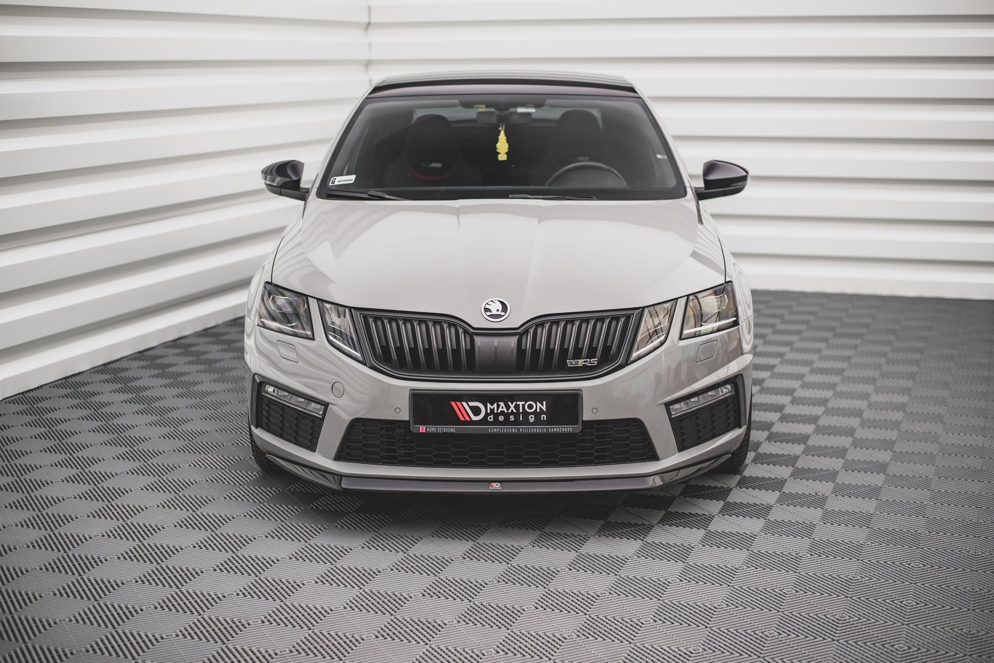 Front Splitter V.1 Skoda Octavia RS MK3 Facelift (2016-2019) - 3