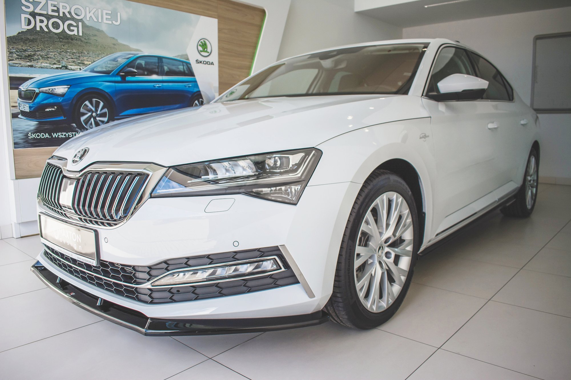 Front Splitter V.2 Skoda Superb MK3 FL (2019-) - 5