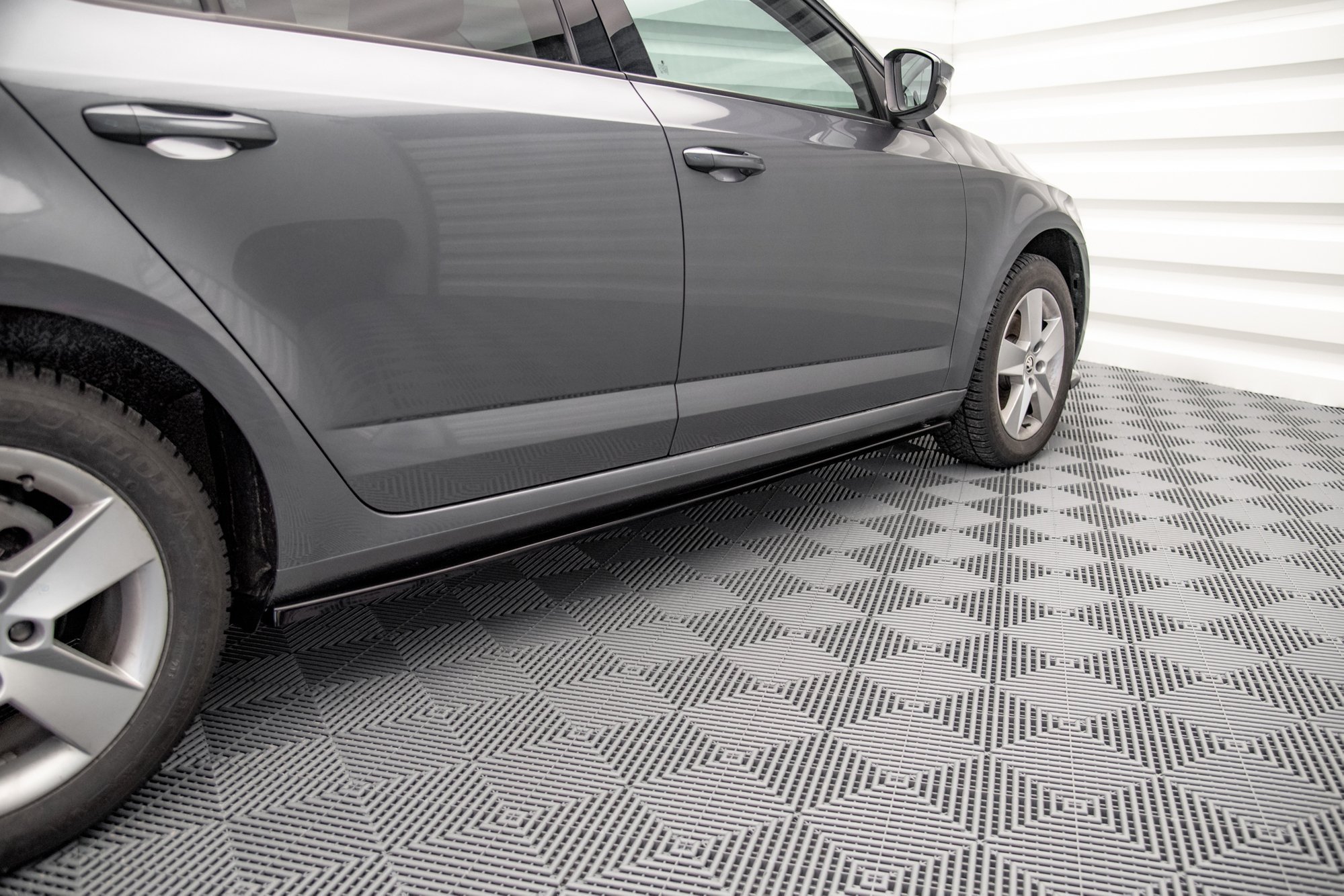 Side Skirts Diffusers Skoda Octavia MK3 Facelift (2016-2020) - 2