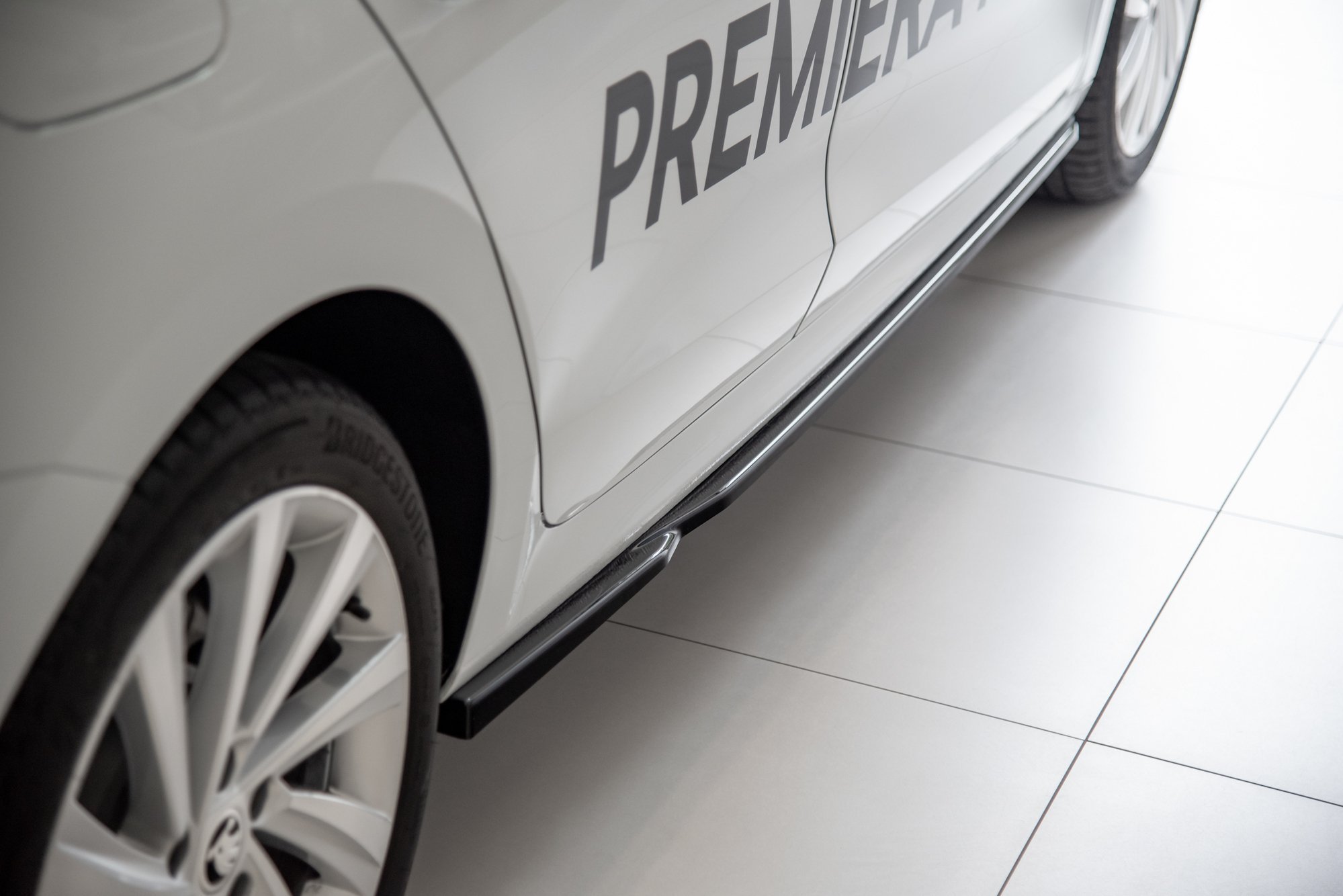 Side Skirts Diffusers V.2 Skoda Octavia Mk4 - 4