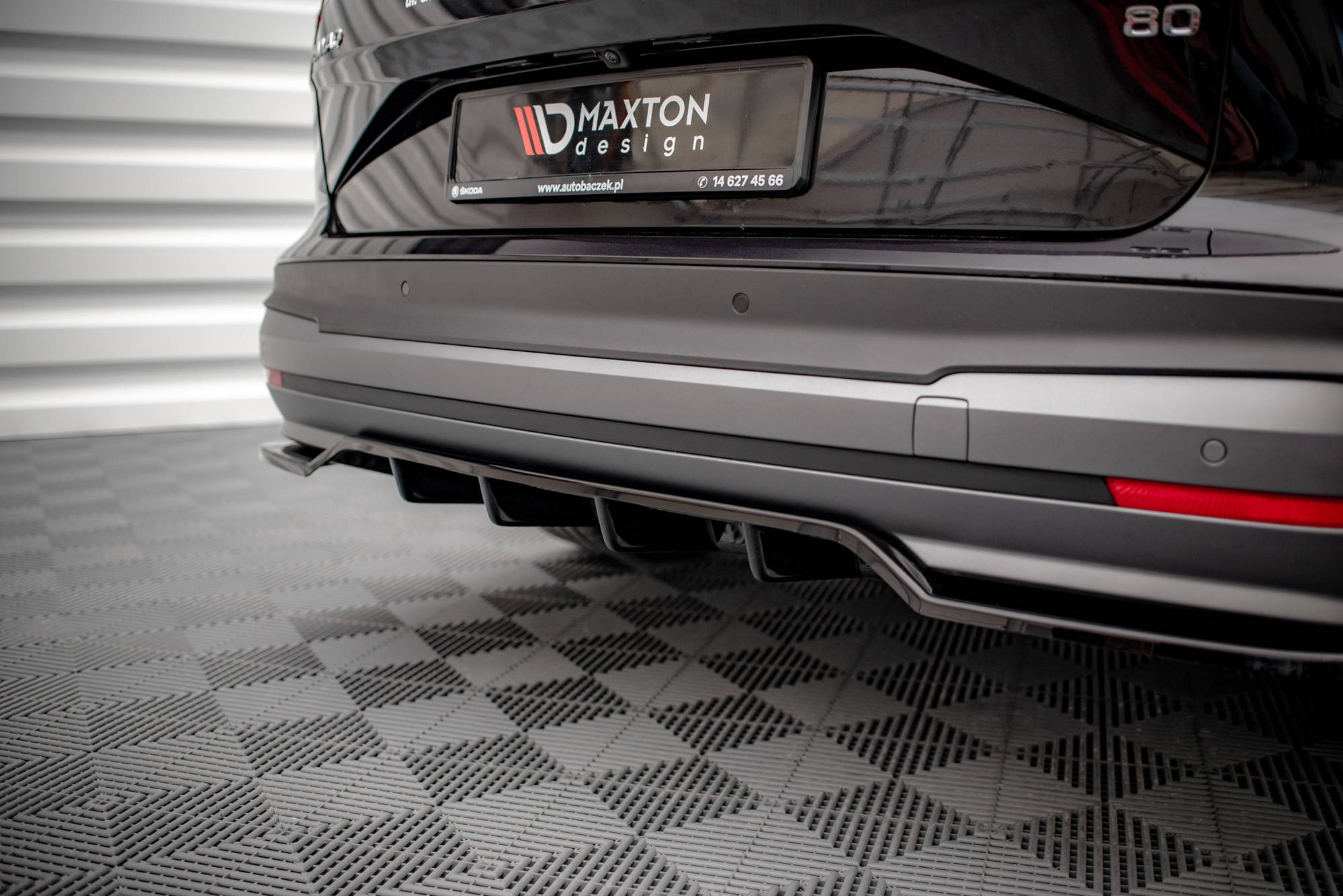 Central Rear Splitter (Vertical Bars) Skoda Enyaq IV (2020-) - 8