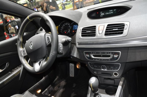 RENAULT MEGANE 7" MODELLANPASSAD ANDROID HUVUDENHET - 2