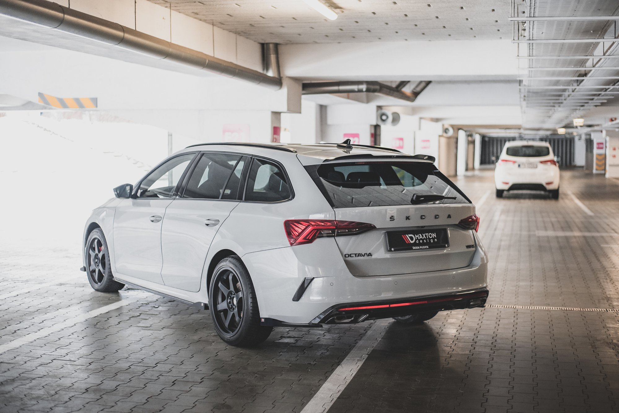 Rear Side Splitters V.2 Skoda Octavia RS Mk4 - 2