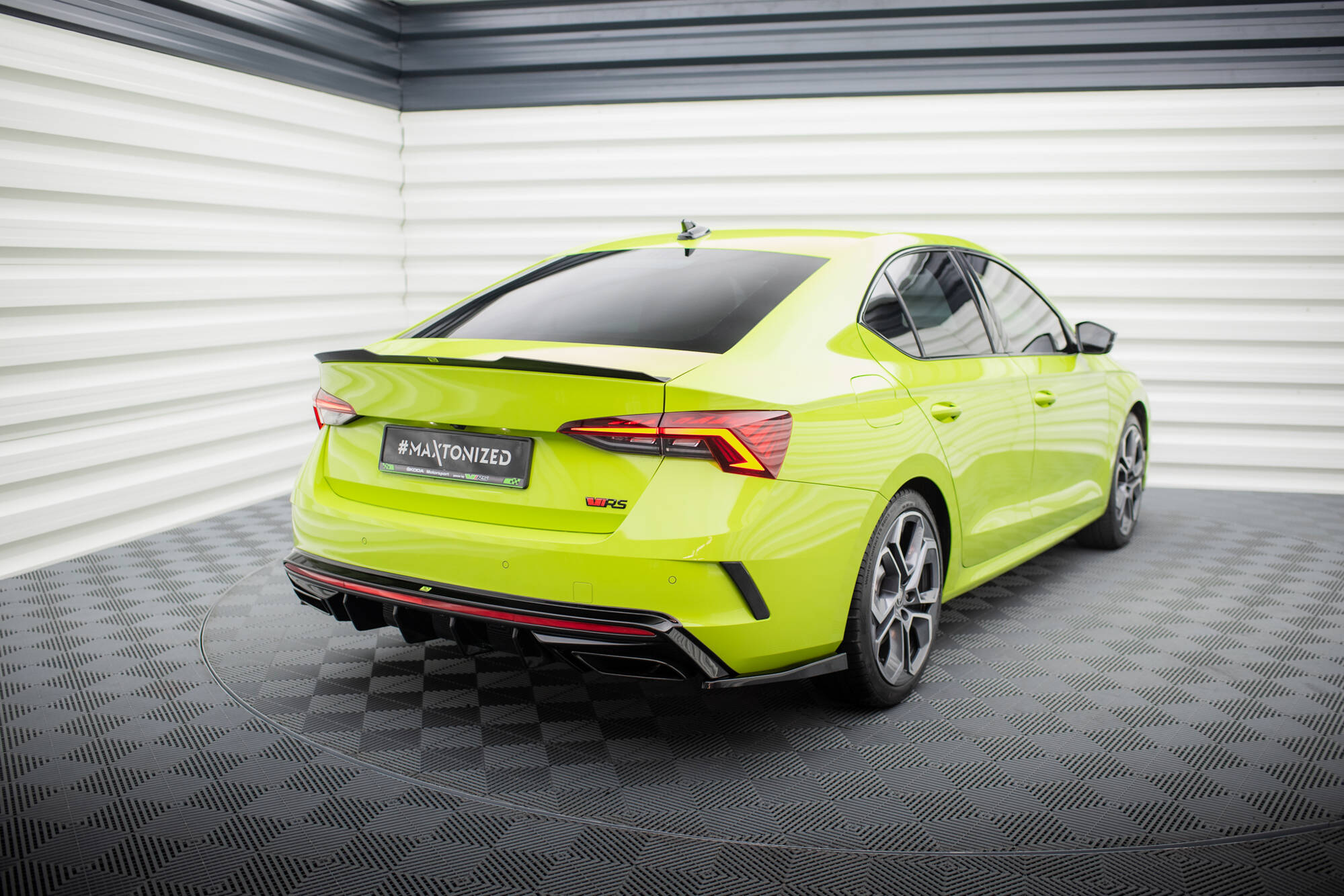 Rear Side Splitters V.4 Skoda Octavia RS Mk4 - 3