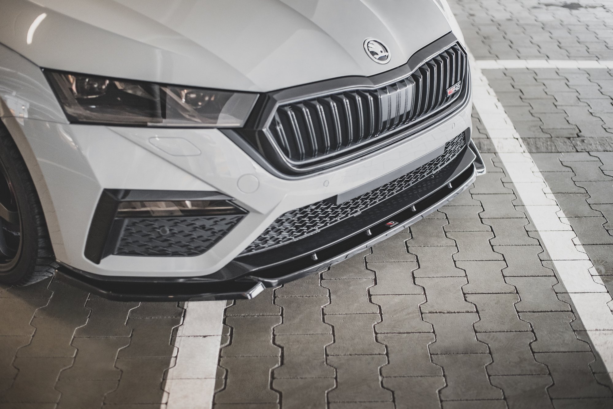 Front Splitter V3 Skoda Octavia RS MK4 (2020-) - 2