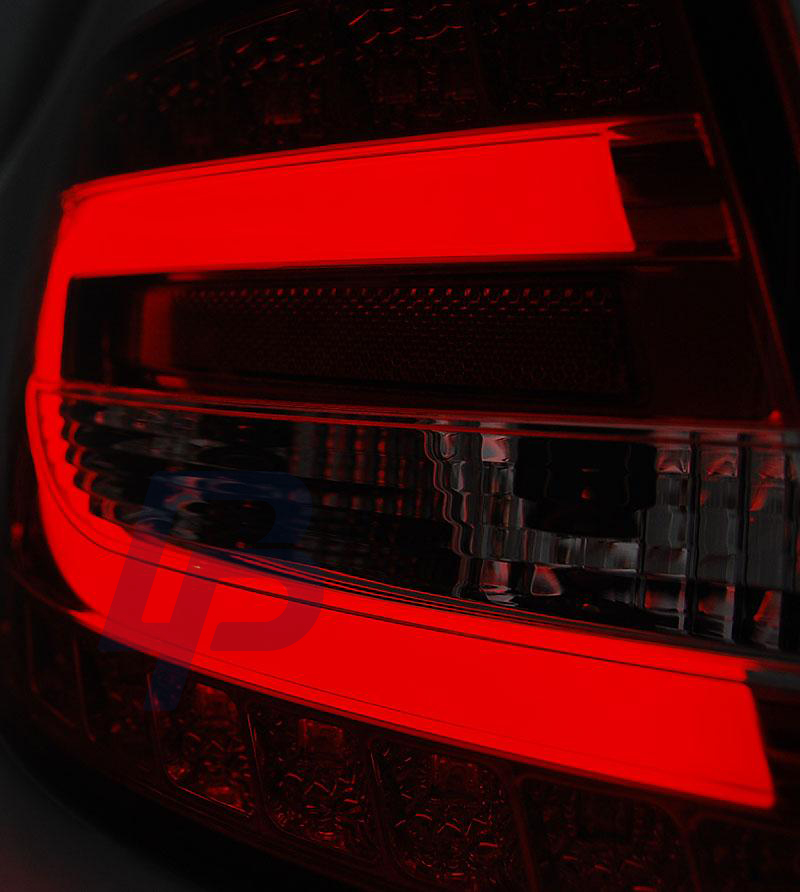 AUDI A6 C6 SEDAN 04.04-08 SVARTA LED BAKLAMPOR 6PIN - 4