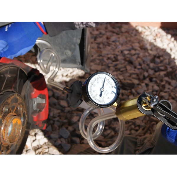 BRAKING PURGE PUMP - 3